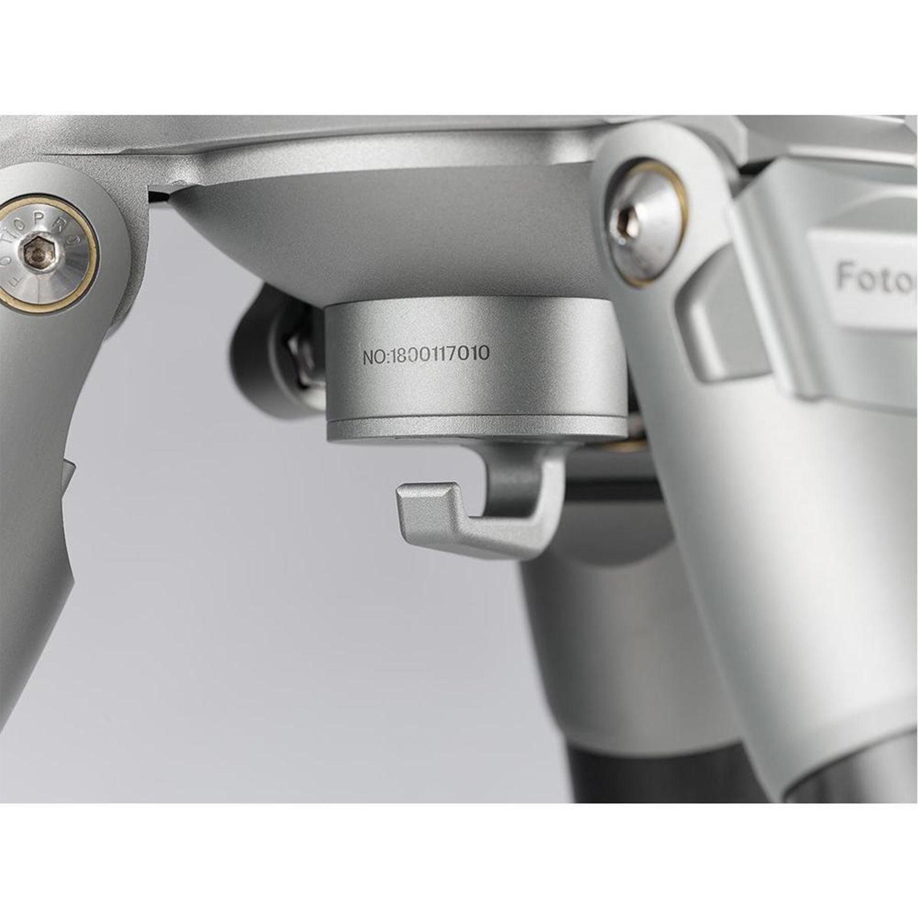Fotopro E9 carbon fiber tripod with hidden stability hook for adding weights, ensuring maximum stability in challenging outdoor environments such as birdwatching, wildlife, and astrophotography.