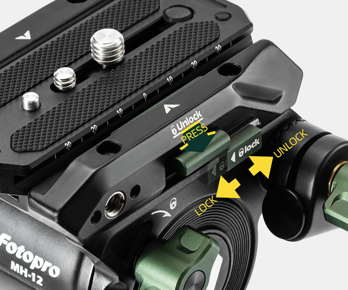 A built-in safety lock keeps your camera firmly in place during mounting and adjustments, reducing the risk of unexpected slips or drops.