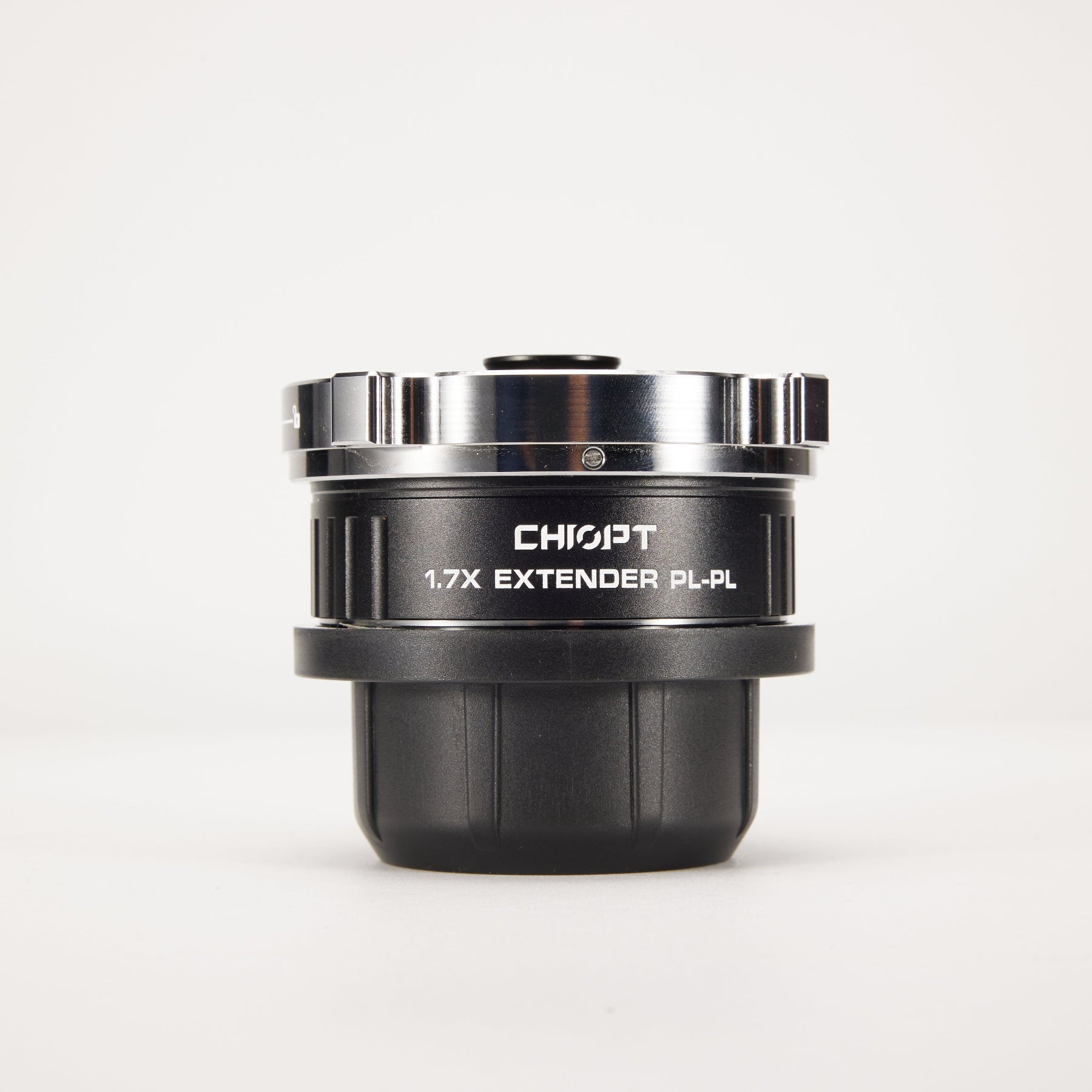 Chiopt 1.7X Extender demonstrates image field expansion from Super 35 to full frame, compatible with ARRI Alexa Mini, Canon C700 FF, and Sony Venice cinema cameras.