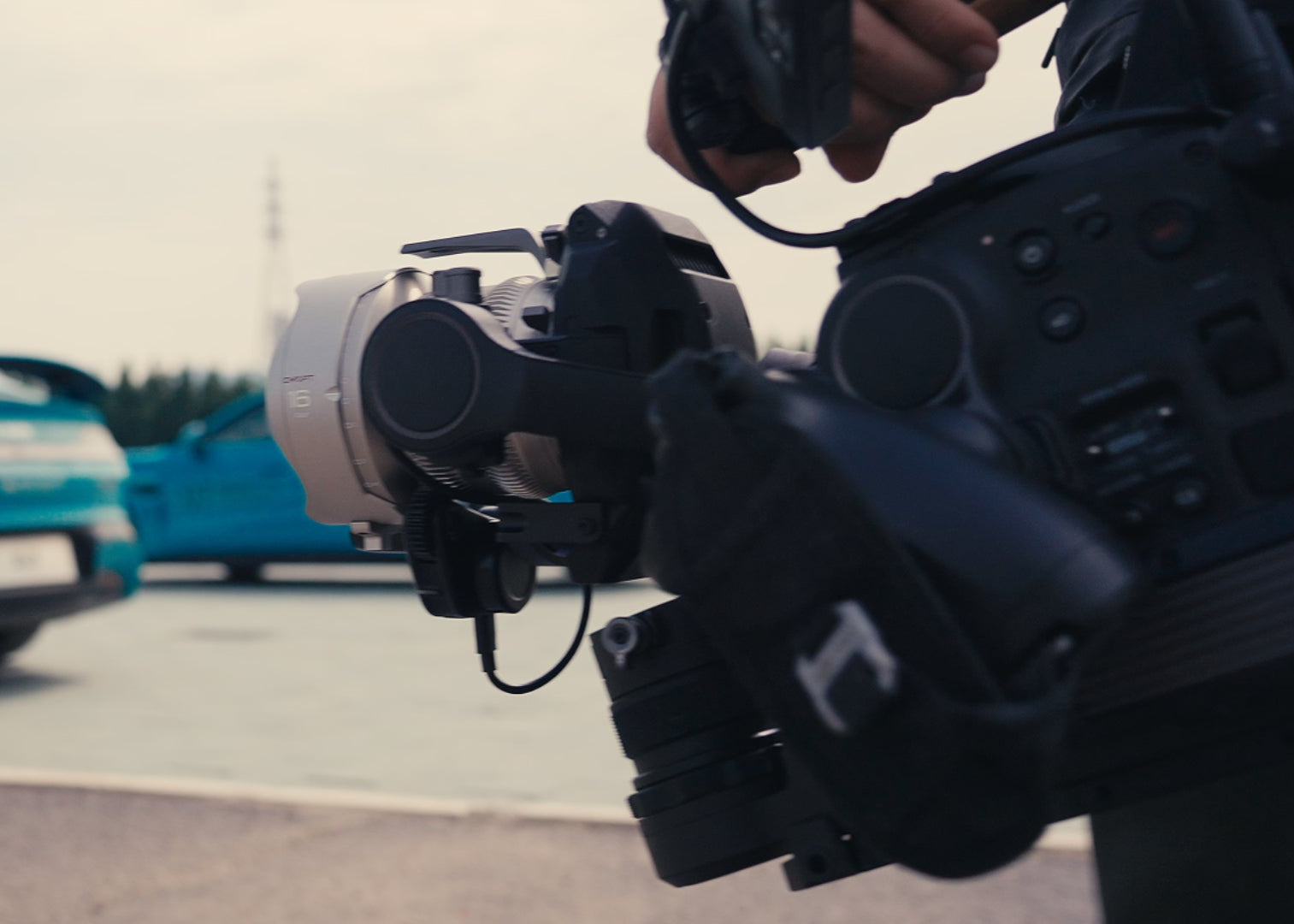 Chiopt AURA Cine Lens mounted on DJI Ronin 4D camera system – compact and cinema-ready setup